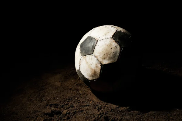 Fotbalový míč na zem — Stock fotografie