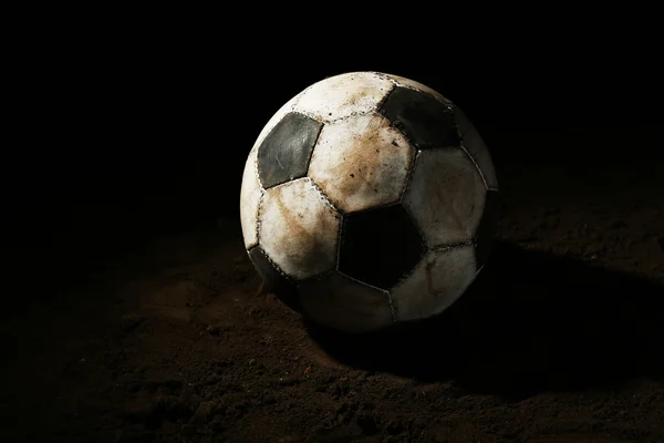 Futbol topu yere — Stok fotoğraf