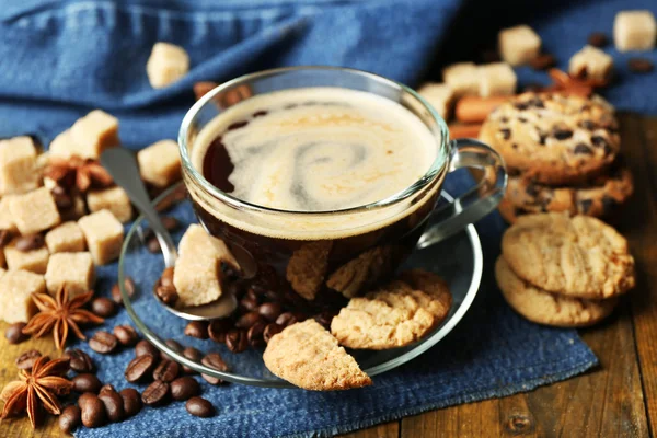 Kopp kaffe och kakor — Stockfoto