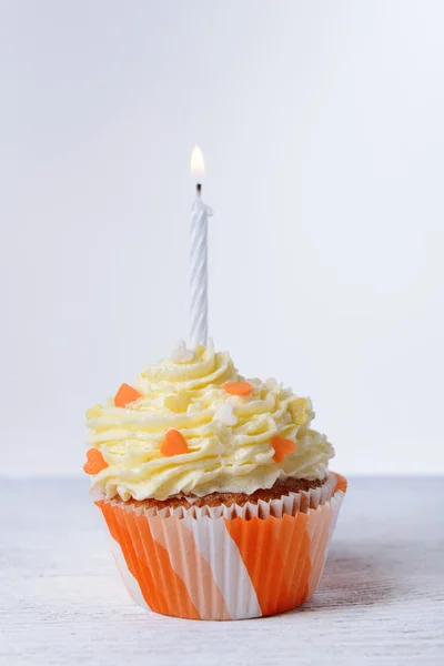 Delicious birthday cupcake — Stock Photo, Image