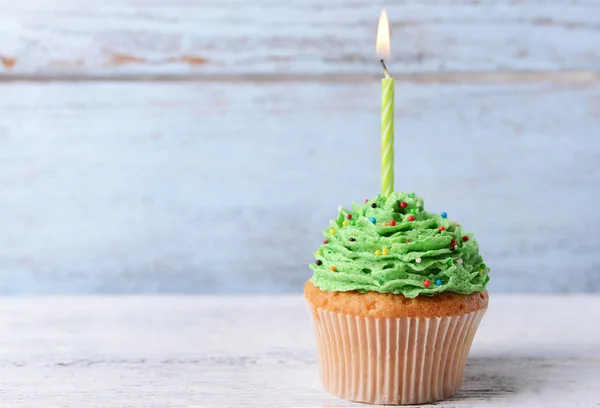 Delicious birthday cupcake — Stock Photo, Image