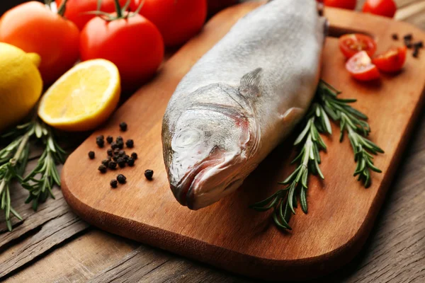 Fresh raw fish — Stok fotoğraf