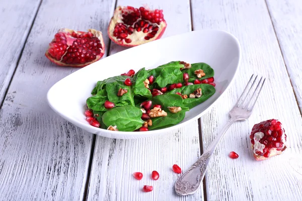 Salade fraîche aux légumes verts — Photo