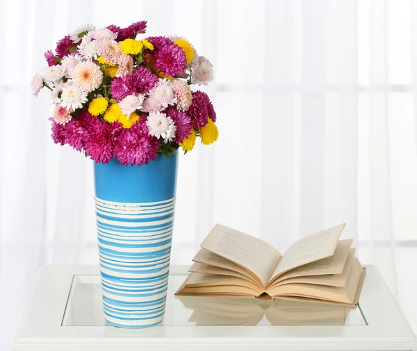 Mooi boeket bloemen — Stockfoto