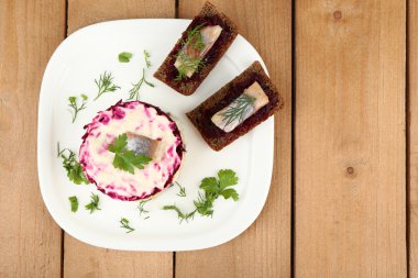 Rus ringa balığı salatası