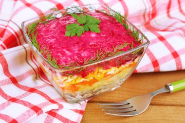 Rus ringa balığı salatası