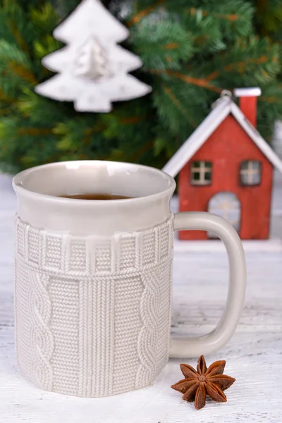 Tasse Tee auf dem Tisch — Stockfoto