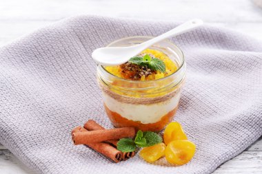 Lezzetli limon reçel tablo yakın çekim üzerinde