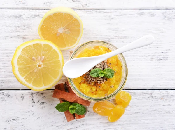 Deliciosa mermelada de limón en primer plano de la mesa — Foto de Stock