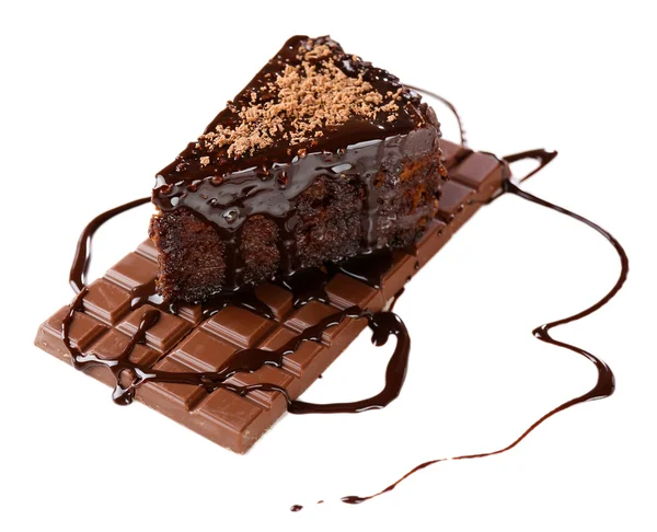 Lekkere chocolade cake, geïsoleerd op wit — Stockfoto