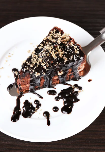 おいしいチョコレート ケーキ、テーブルにてクローズ アップ — ストック写真