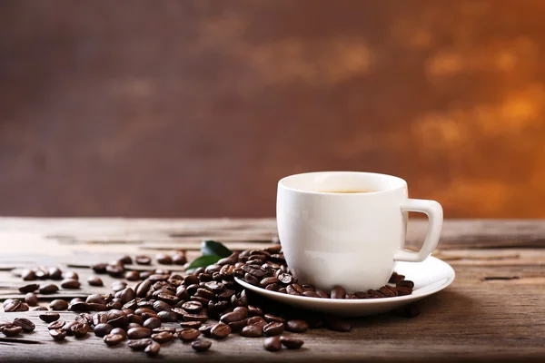 Kopje koffie op tafel — Stockfoto