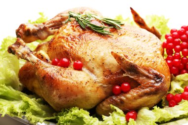 Akşam yemeği için pişmiş tavuk