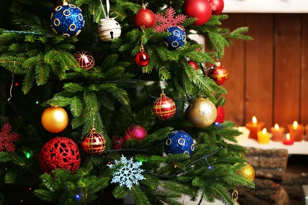 Fireplace with Christmas decorations — Stock Photo, Image