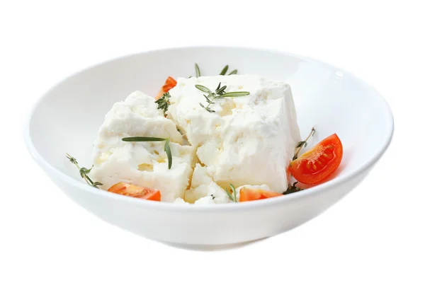 Fromage feta isolé sur blanc — Photo