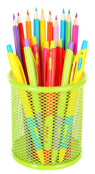 Stylos et crayons colorés dans un vase métallique — Photo