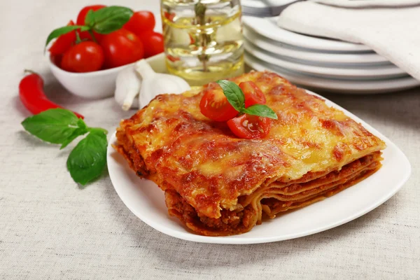 Del av välsmakande lasagne — Stockfoto