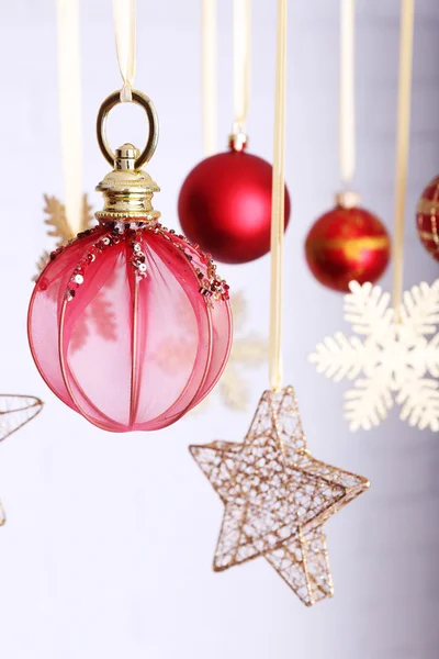 Piękne czerwone dekoracje świąteczne — Zdjęcie stockowe