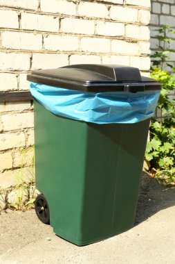 açık havada geri dönüşüm