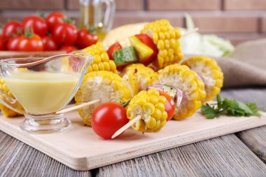 dilimlenmiş sebze alır