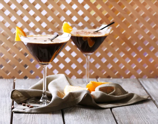 Espresso cocktail serveras på bord — Stockfoto