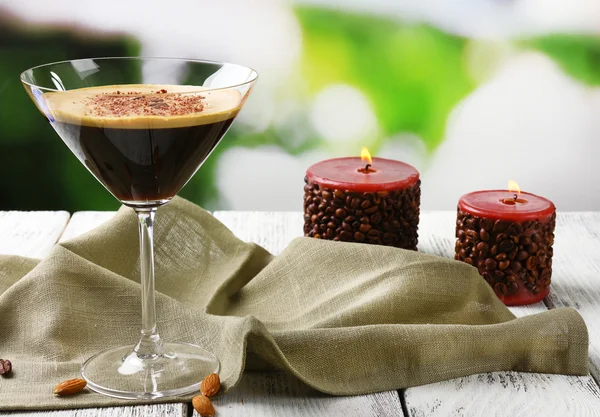 Espresso cocktail geserveerd op tafel — Stockfoto