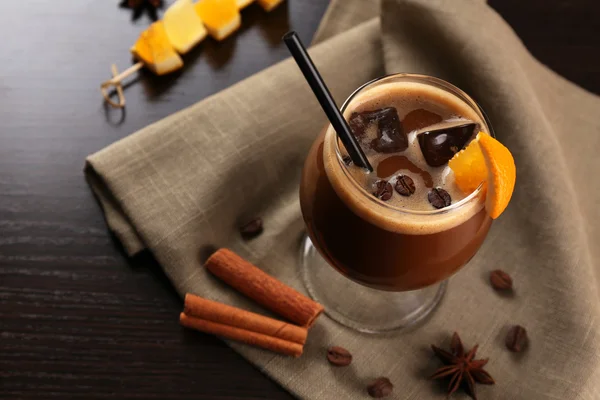 Espresso koktejl podávaný na stůl — Stock fotografie