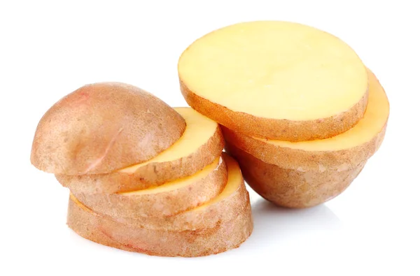 Patata en rodajas aislada en blanco — Foto de Stock