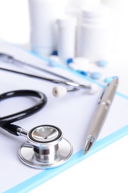 Stetoskop ışık arka plan üzerinde