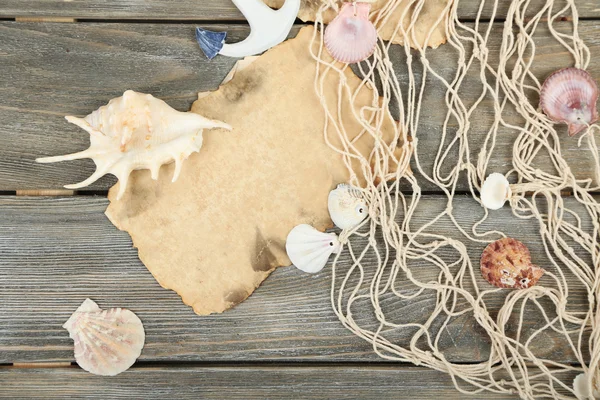 Dekor von Muscheln hölzernen Tisch Hintergrund — Stockfoto