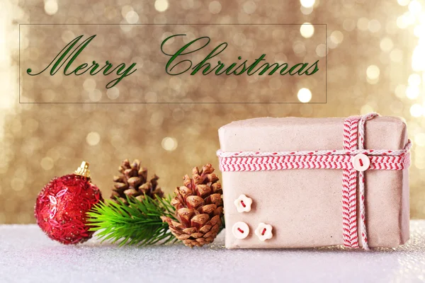 Caixa de presente e decoração de Natal — Fotografia de Stock