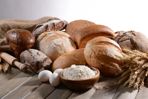 Fresh bread on table — Stock Photo, Image