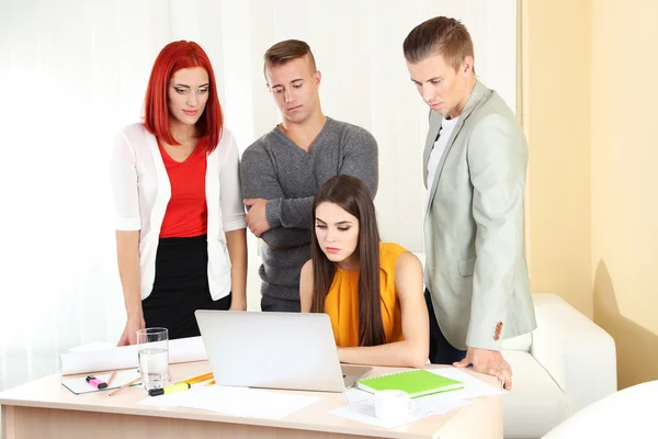 Groep van personen die in functie zijn — Stockfoto