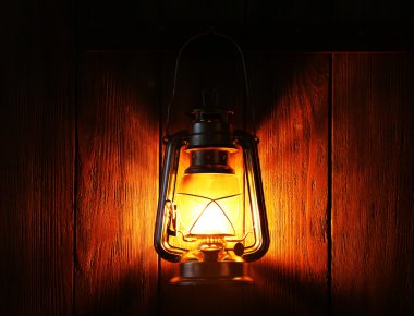 Kancaya asılı fener