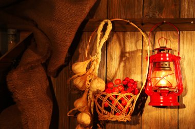 Kancaya asılı fener