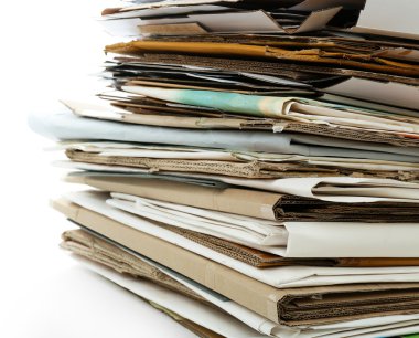 Bir yığın kağıt.