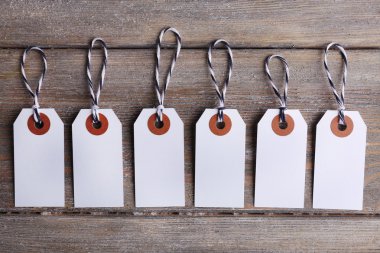 Tallies ahşap arka plan üzerinde