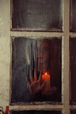 Kadın ile korku sahnesi