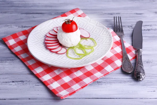 Cottage cheese with vegetables — Stock Photo, Image