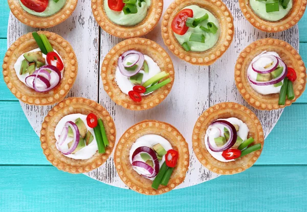 Tartaletas con verduras y verduras — Foto de Stock