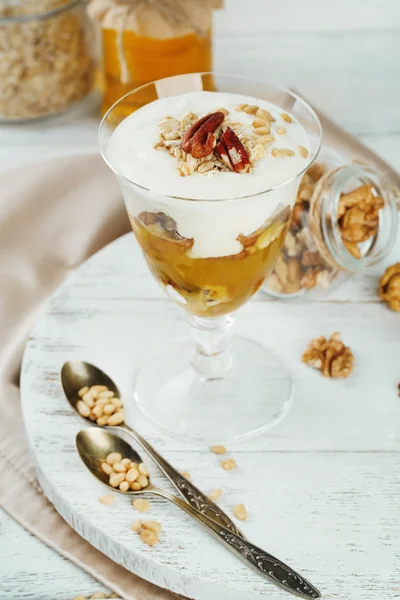 Sobremesa saborosa com flocos de aveia — Fotografia de Stock