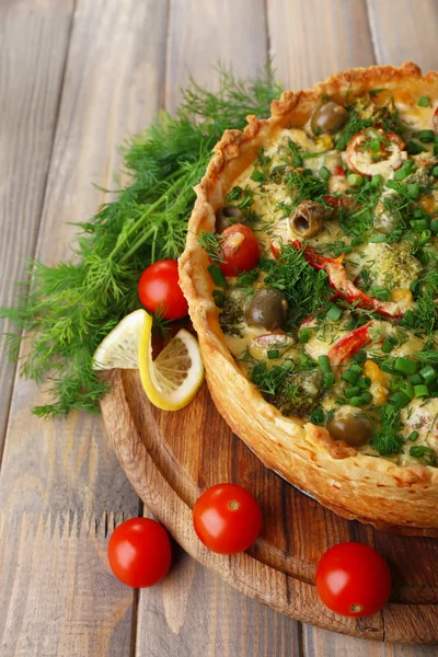 Torta de legumes com brócolis — Fotografia de Stock