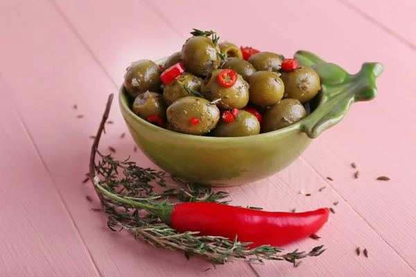 Olive verdi sott'olio — Foto Stock