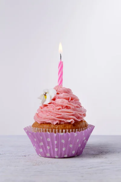 Delicious birthday cupcake — Stock Photo, Image