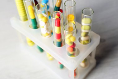 Renk uyuşturucu testi tüpler