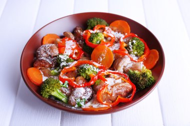 Kızarmış yabani mantar