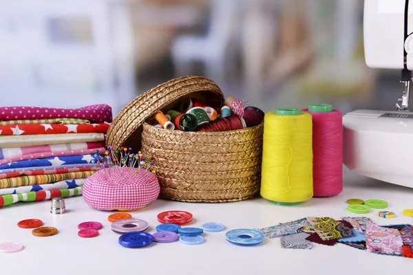 Moda tasarımı, yakın çekim. Dikiş öğeleri — Stok fotoğraf