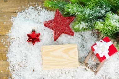 Noel dekorasyonları ahşap arka plan üzerinde bileşimi