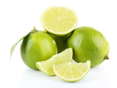 Taze sulu limes beyaz izole