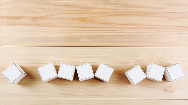 Білий освітніх кубів — стокове фото